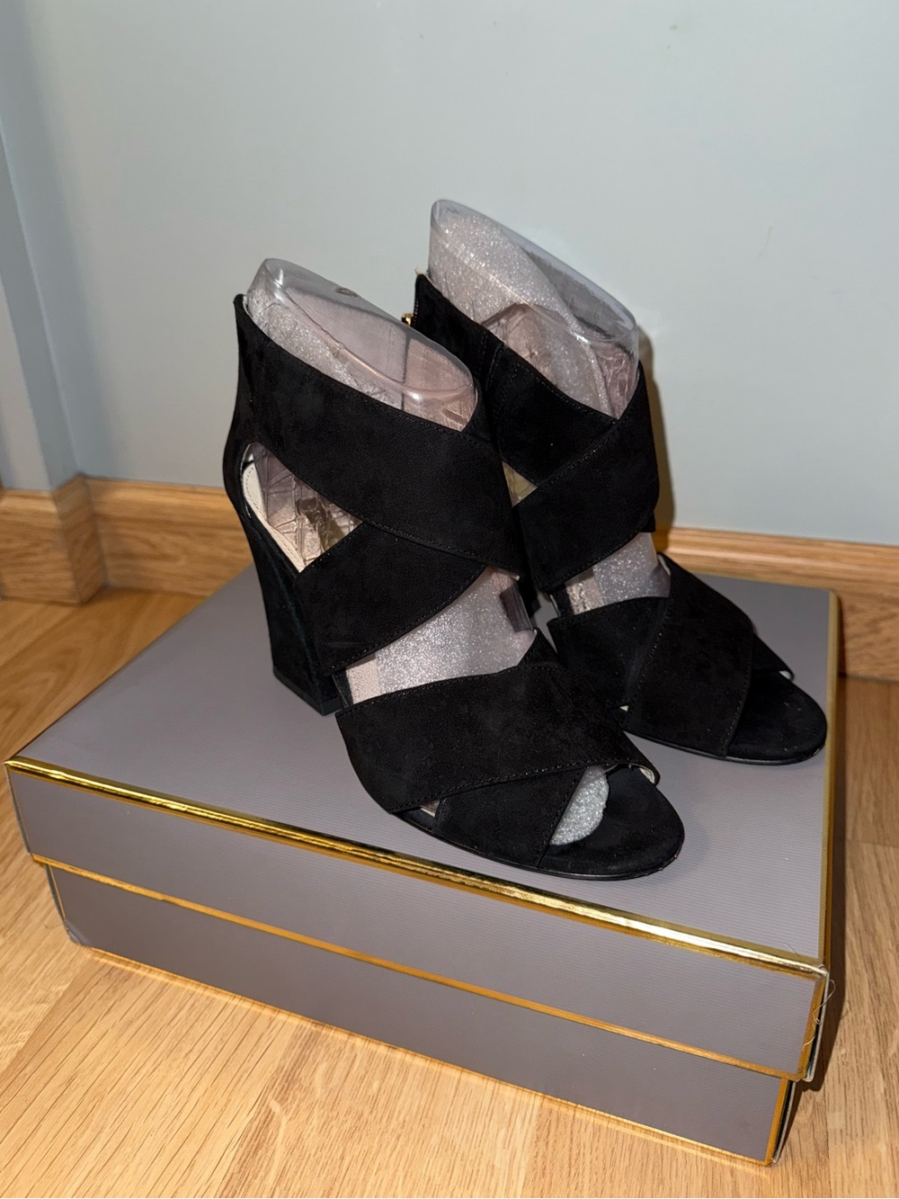 Louise et Cie Black Suede Crisscross Wedge Sandals